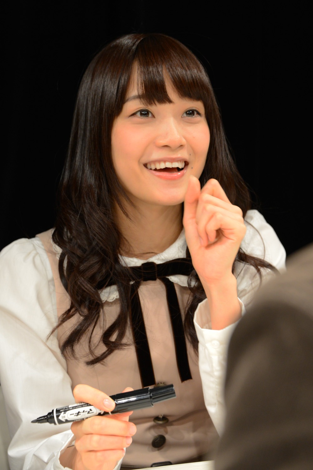 深川麻衣