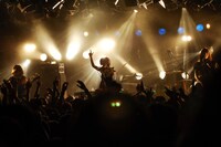 ねごと「ねごと お口ポカーン!! ～SYNCRONIGHT TOUR～」渋谷CLUB QUATTRO公演の様子。