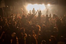 ANGRY FROG REBIRTH「Dance in the dark Tour -Final-」の様子。