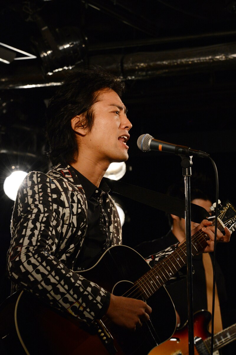 桐谷健太