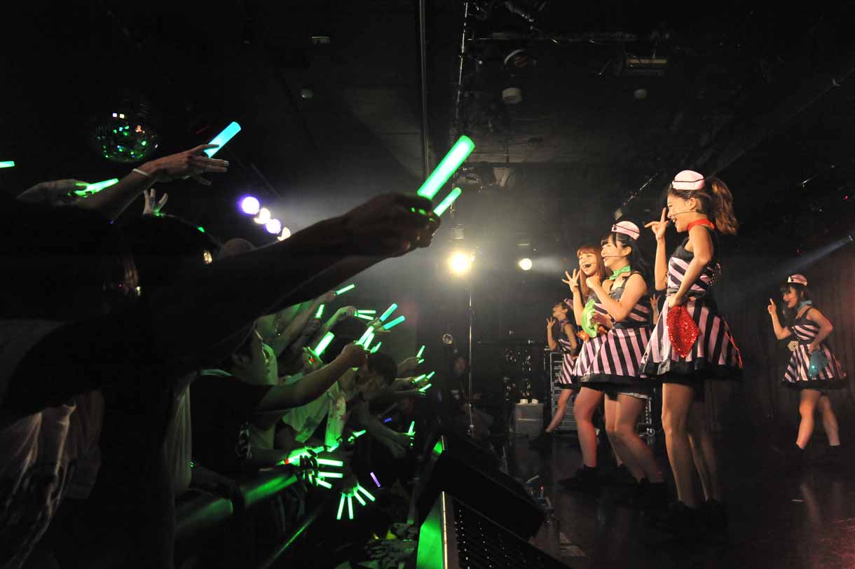PASSPO☆「Growing Upフェス」1部の様子。