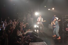 トミタ栞「MONSTER GIRL」PV撮影の様子。