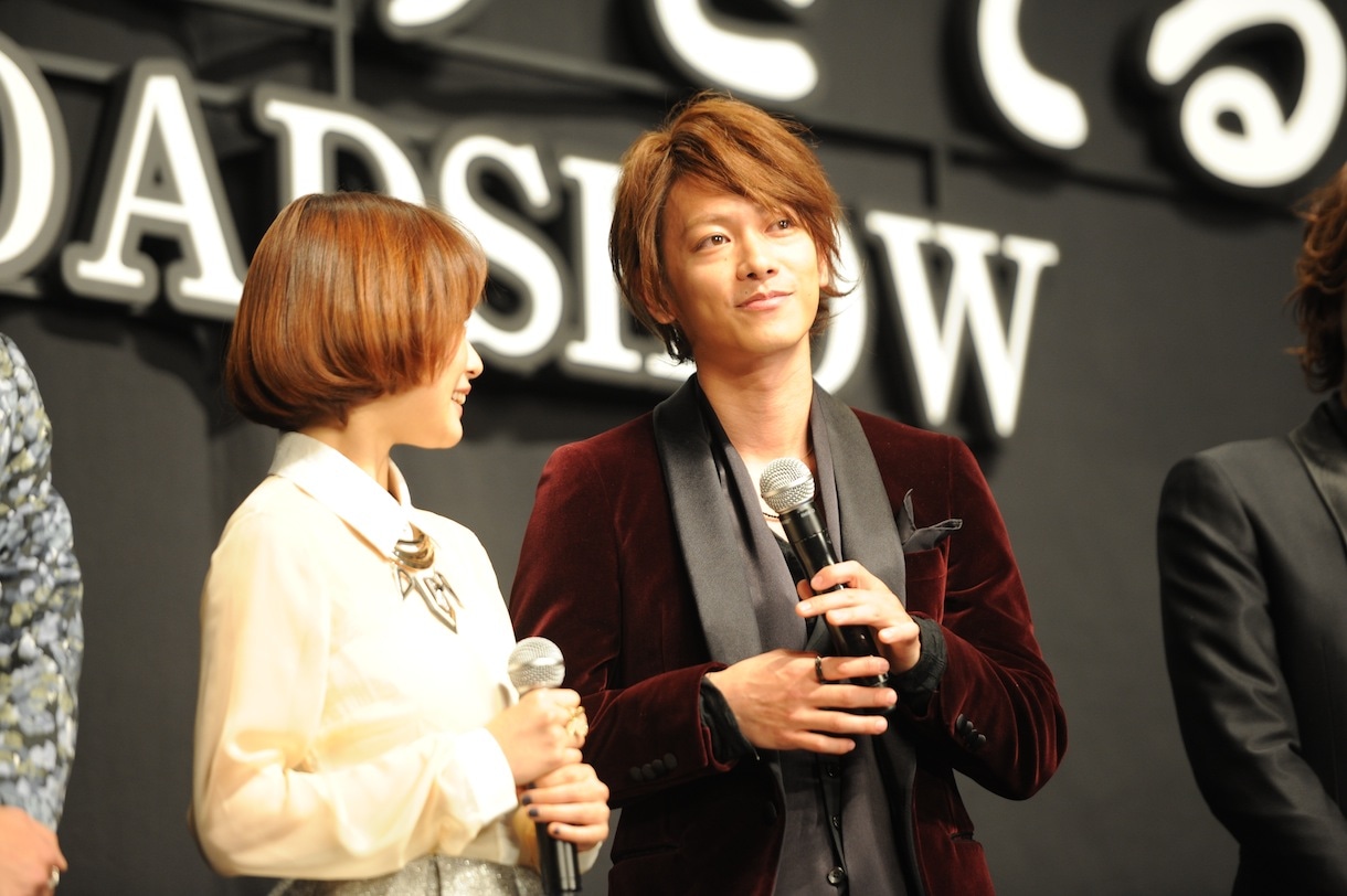 大原櫻子と佐藤健。