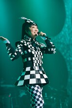 11月19日に神奈川・よこすか芸術劇場にて行われた松任谷由実の公開ゲネプロの様子。