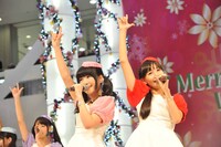 左から平口みゆき、君島光輝。