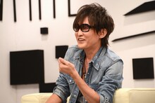 スガシカオ（「WISH presents 白黒歌合戦」#9収録中の様子）