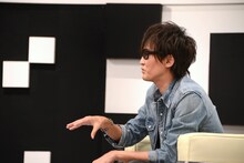 スガシカオ（「WISH presents 白黒歌合戦」#9収録中の様子）