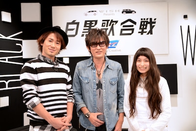 「WISH presents 白黒歌合戦」#9収録直後のナオト・インティライミ、スガシカオ、トミタ栞（左から）。
