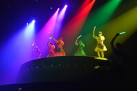 「ももいろクローバーZ JAPAN TOUR 2013 "GOUNN"」の様子。