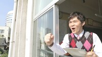「桃太郎のまち岡山 THE MOVIE」に登場した「1年いぬ組」先生役の甲本雅裕。