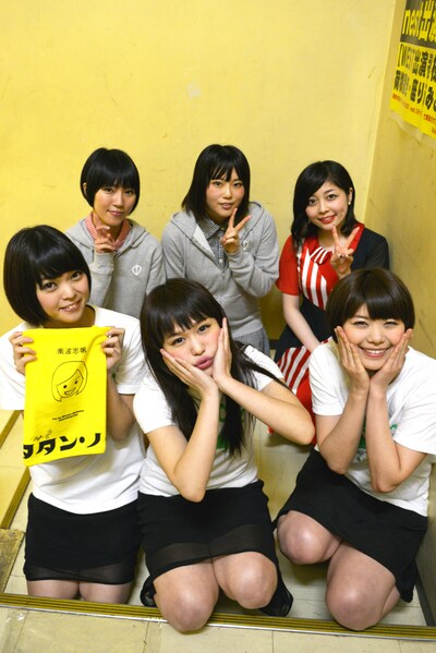 「ナンバタタン・ノ・ズレテルナイト vol.4」終演直後の記念撮影。