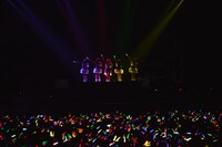 「ももいろクローバーZ JAPAN TOUR 2013 "GOUNN"」の様子。