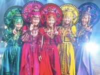 「GOUNN」収録時のももいろクローバーZ。