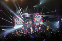 「なんだこれくしょんツアー ～きゃりーぱみゅぱみゅの宇宙シアター～」埼玉・大宮ソニックシティ公演の様子。（Photo by AKI ISHII）