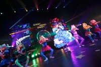 「なんだこれくしょんツアー ～きゃりーぱみゅぱみゅの宇宙シアター～」埼玉・大宮ソニックシティ公演の様子。（Photo by AKI ISHII）