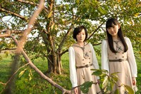 左から生駒里奈、堀未央奈。