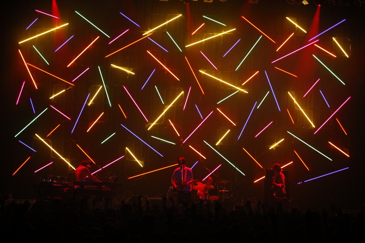 フジファブリック「FUJIFABRIC LIVE TOUR 2013 "FAB STEP"」東京・Zepp Tokyo公演の様子。（撮影：河本悠貴）