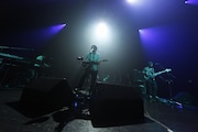 フジファブリック「FUJIFABRIC LIVE TOUR 2013 "FAB STEP"」東京・Zepp Tokyo公演の様子。(撮影:河本悠貴)