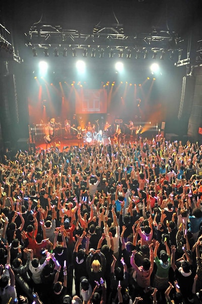 「THE ポッシボー単独ライブ2013秋 ～Doする？？？？？～」の様子。