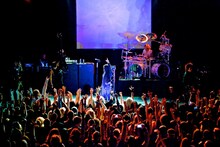 DIR EN GREY北米ツアー「TOUR2013 GHOUL」の様子。