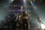 アルカラ「むにむになるままにJAPAN TOUR」Zepp DiverCity TOKYO公演の様子。（Photo by AZUMA Tatsuya）