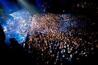 アルカラ「むにむになるままにJAPAN TOUR」Zepp DiverCity TOKYO公演の様子。（Photo by AZUMA Tatsuya）