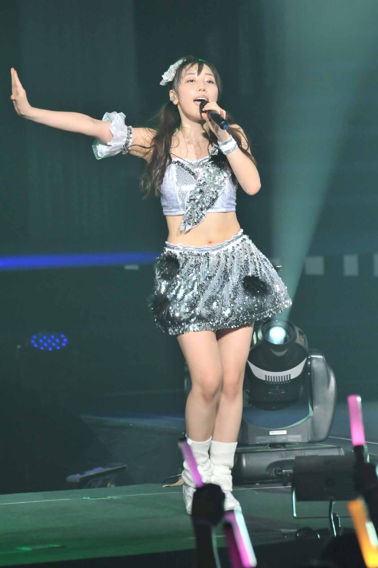 譜久村聖 - モー娘。熱狂の武道館ファイナルで道重「後輩が頼もしい