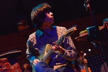 山内憲介（G）（撮影：古渓一道）