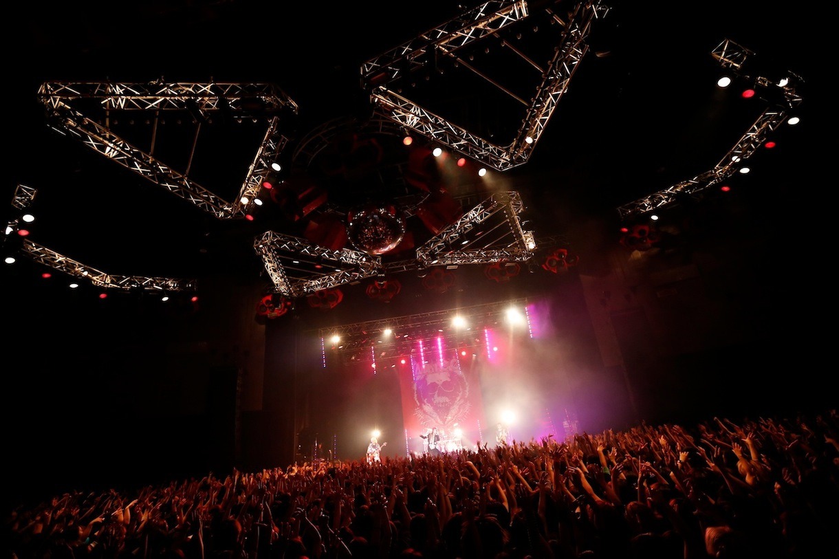 ムック「MUCC 2DAYS CIRCUIT 2013 "Hypnos & Thanatos"」新木場STUDIO COAST公演の様子。（撮影：石井亜希）