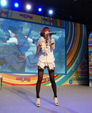 11月30日に「『ログ・ホライズン』［Eテレ］スペシャルステージ」に出演したYun*chi。