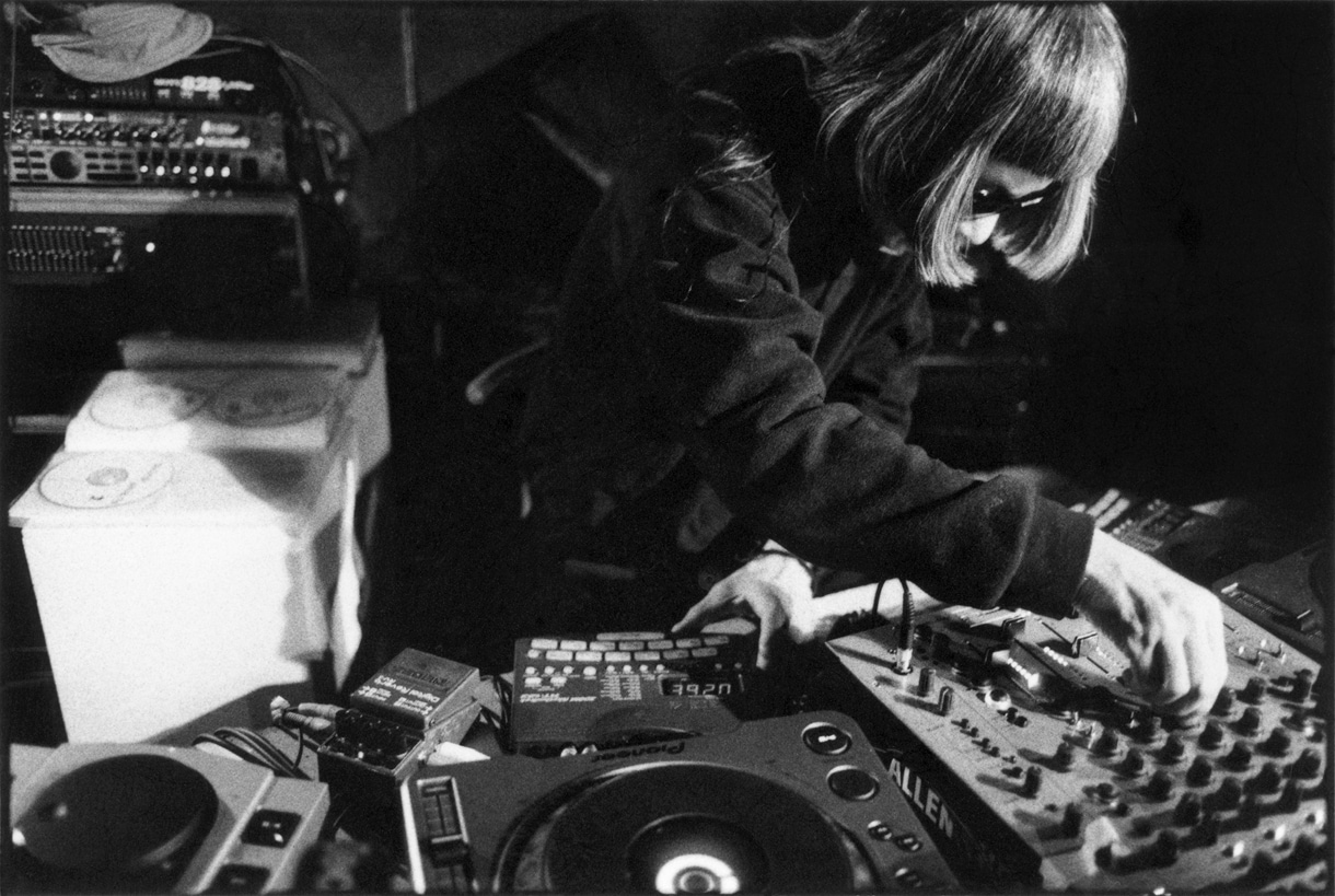 灰野敬二 / TABLE OF THE ELEMENTS