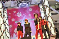 Juice=Juice「イジワルしないで 抱きしめてよ / 初めてを経験中」発売記念イベントの様子。