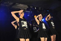 ひめキュンフルーツ缶 定期公演「大江戸アイドロール！壱の十三」の様子。