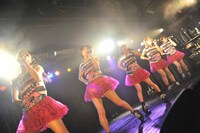ひめキュンフルーツ缶 定期公演「大江戸アイドロール！壱の十三」の様子。