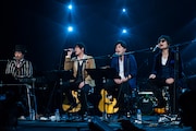 左から常田真太郎(スキマスイッチ)、大橋卓弥(スキマスイッチ)、水野良樹(いきものがかり)、根本要(スターダスト☆レビュー) (c)TBS