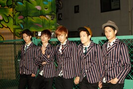 PrizmaX、公式本「EBiDAN」特集で年末ライブへ意気込む