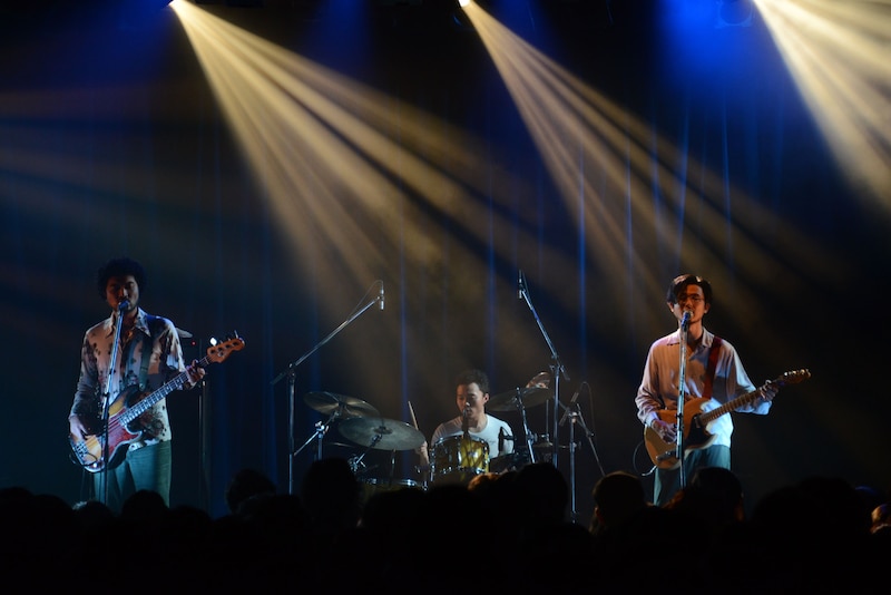 ペトロールズ「Touch Me トーキョー」の様子。