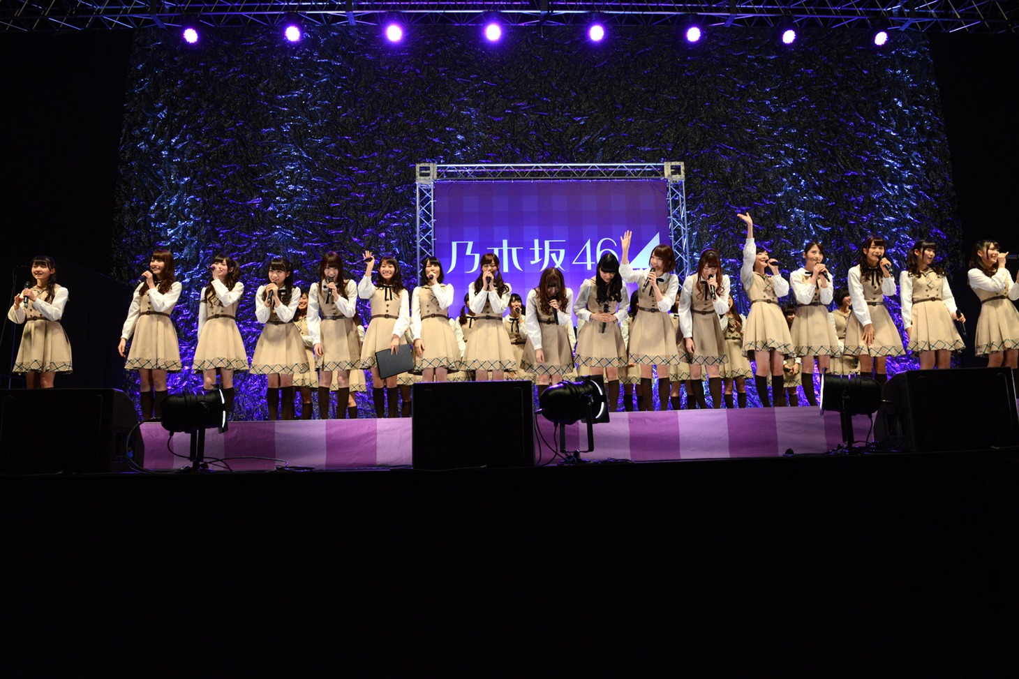乃木坂46