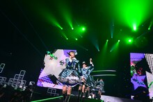 花道を駆けるエビ中。