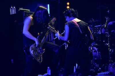 左からKenKenとKj。（Photo by Kentaro Kambe）