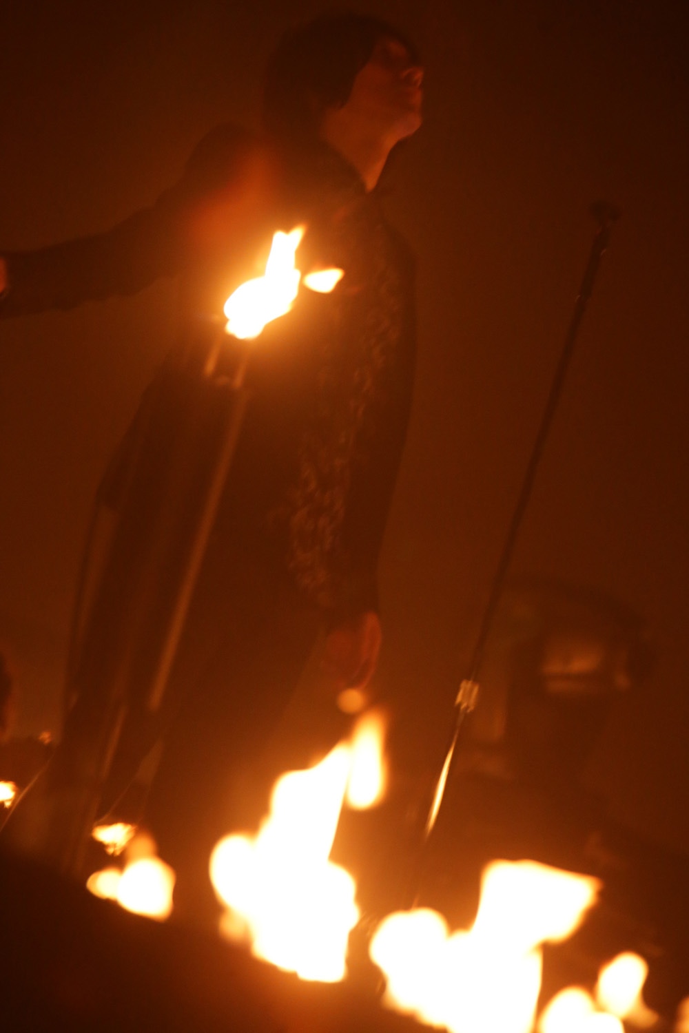 吉井和哉（Photo by MITCH IKEDA）