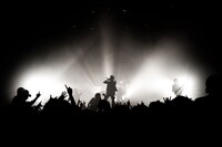 Crossfaith「APOCALYZE WORLD TOUR 2013 : JAPAN FINAL SERIES」東京・TSUTAYA O-EAST公演の様子。（Photo by kohi photography）