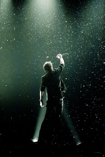 雪を降らせる演出で会場はドラマチックに彩られた。（Photo by kohi photography）