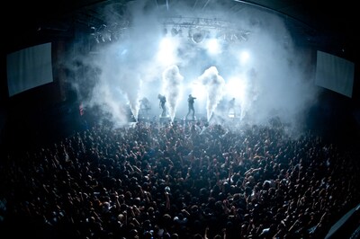 Crossfaith「APOCALYZE WORLD TOUR 2013 : JAPAN FINAL SERIES」東京・TSUTAYA O-EAST公演の様子。（Photo by kohi photography）