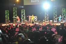 飯田來麗、磯野莉音、水野由結によるスペシャルユニット「FUNKY SAKURA BABYS」。