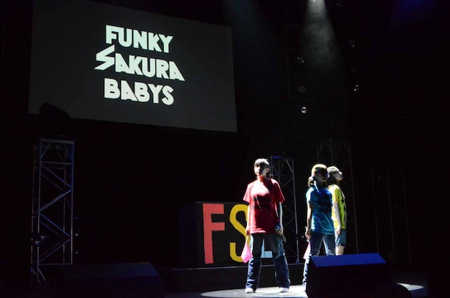 飯田來麗、磯野莉音、水野由結によるスペシャルユニット「FUNKY SAKURA BABYS」。