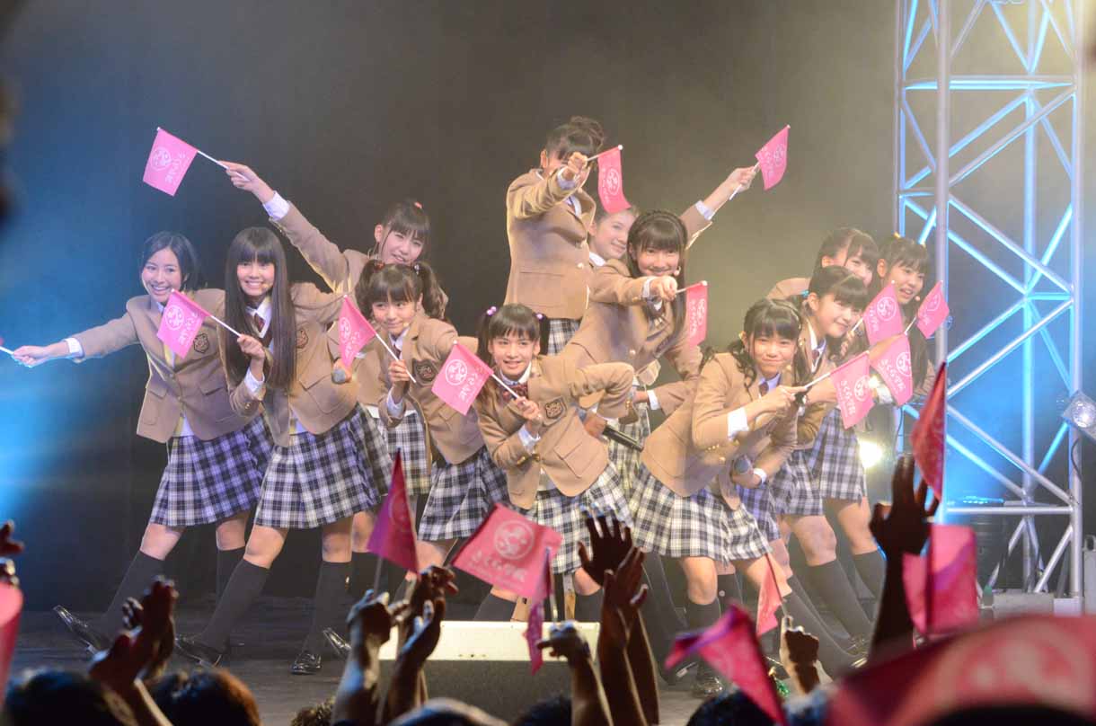 さくら学院「さくら学院 デビュー3周年記念LIVE ～ Towards Our Dream with You ～」ライブの様子。