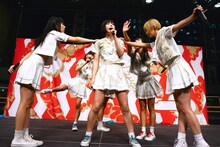 でんぱ組.inc「でんぱ組.inc『WORLD WIDE DEMPA』発売記念インストアツアー ～萌えキュンソングをあなたにお届け♪～」横浜公演の様子。