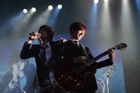 左から三浦翔平と水田航生。