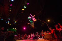 MAN WITH A MISSIONアメリカ公演の様子。